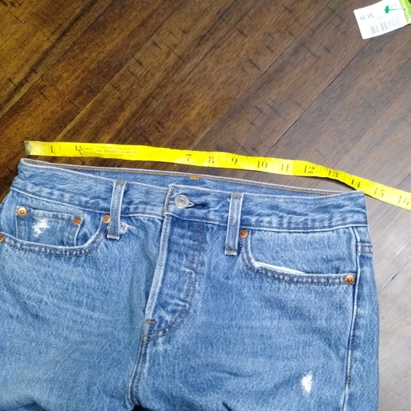 Levi's wedgie like New button fly raw hem size 29 jeans - Picture 12 of 12